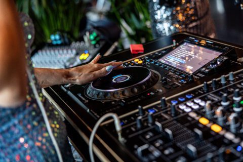 DJ Vinyl Sessions with Ulysse Jean-Baptiste