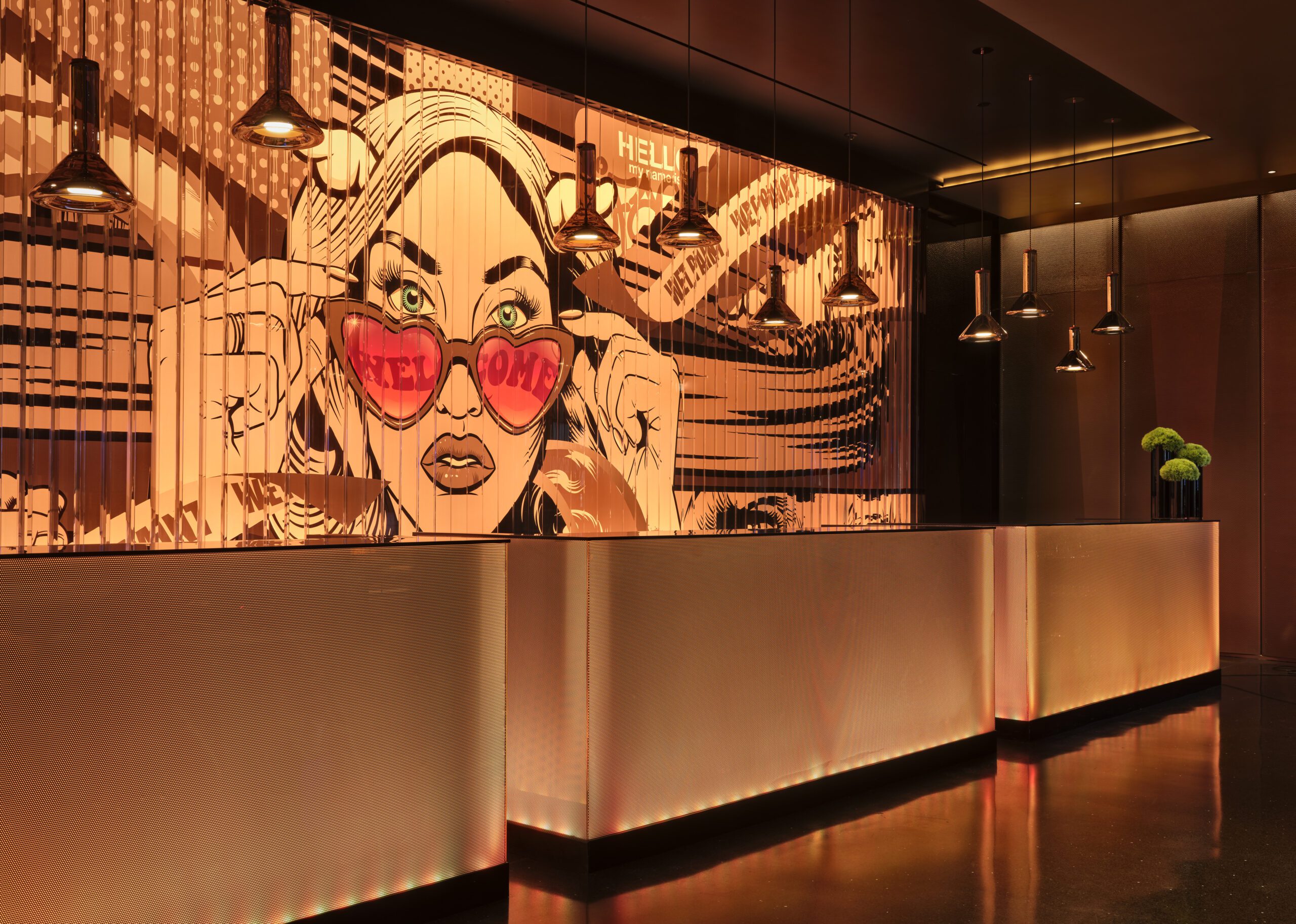 2024 Alh Lobby Desks Close Hr Scaled